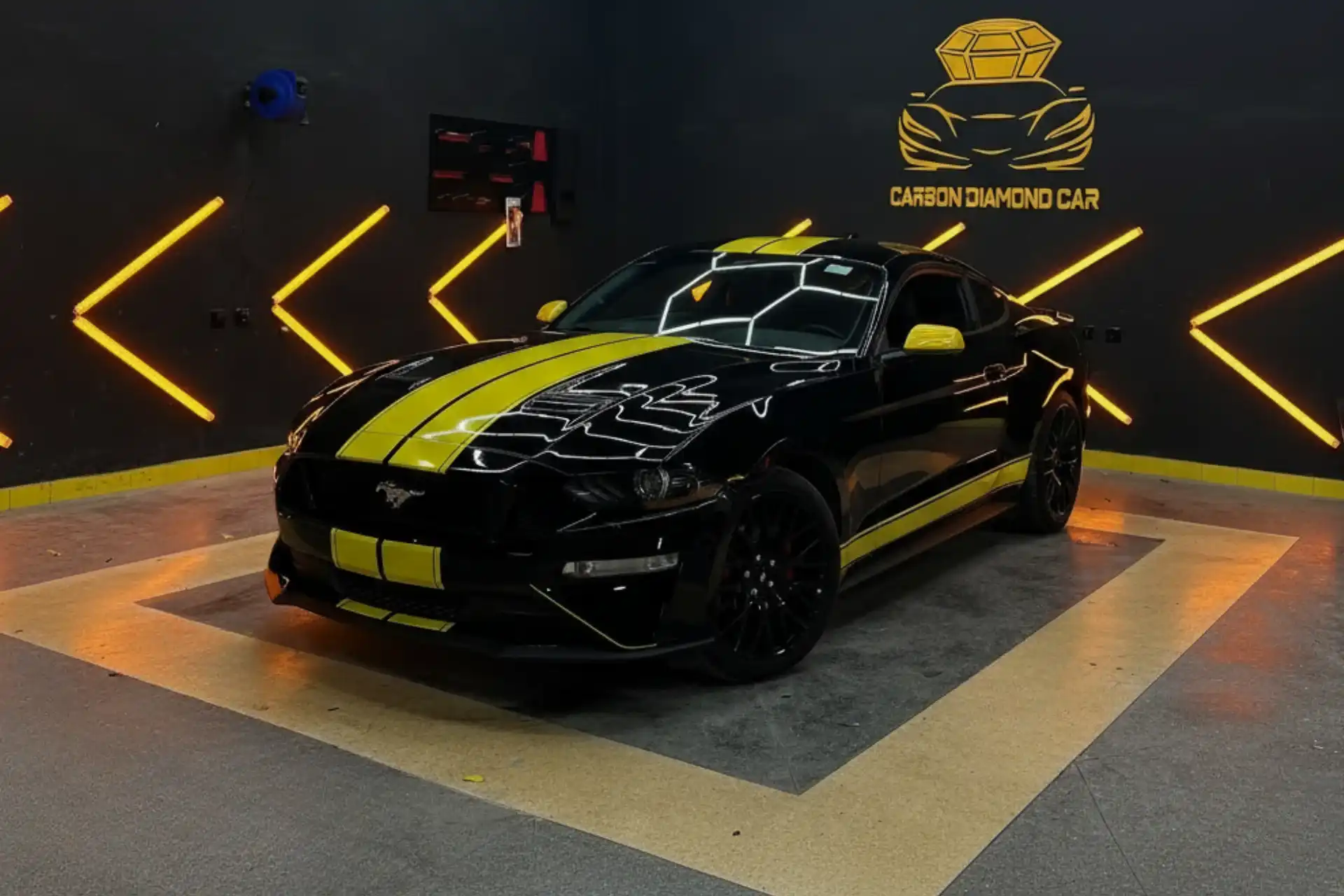 After - Ford Mustang – Personnalisation Noir et Jaune